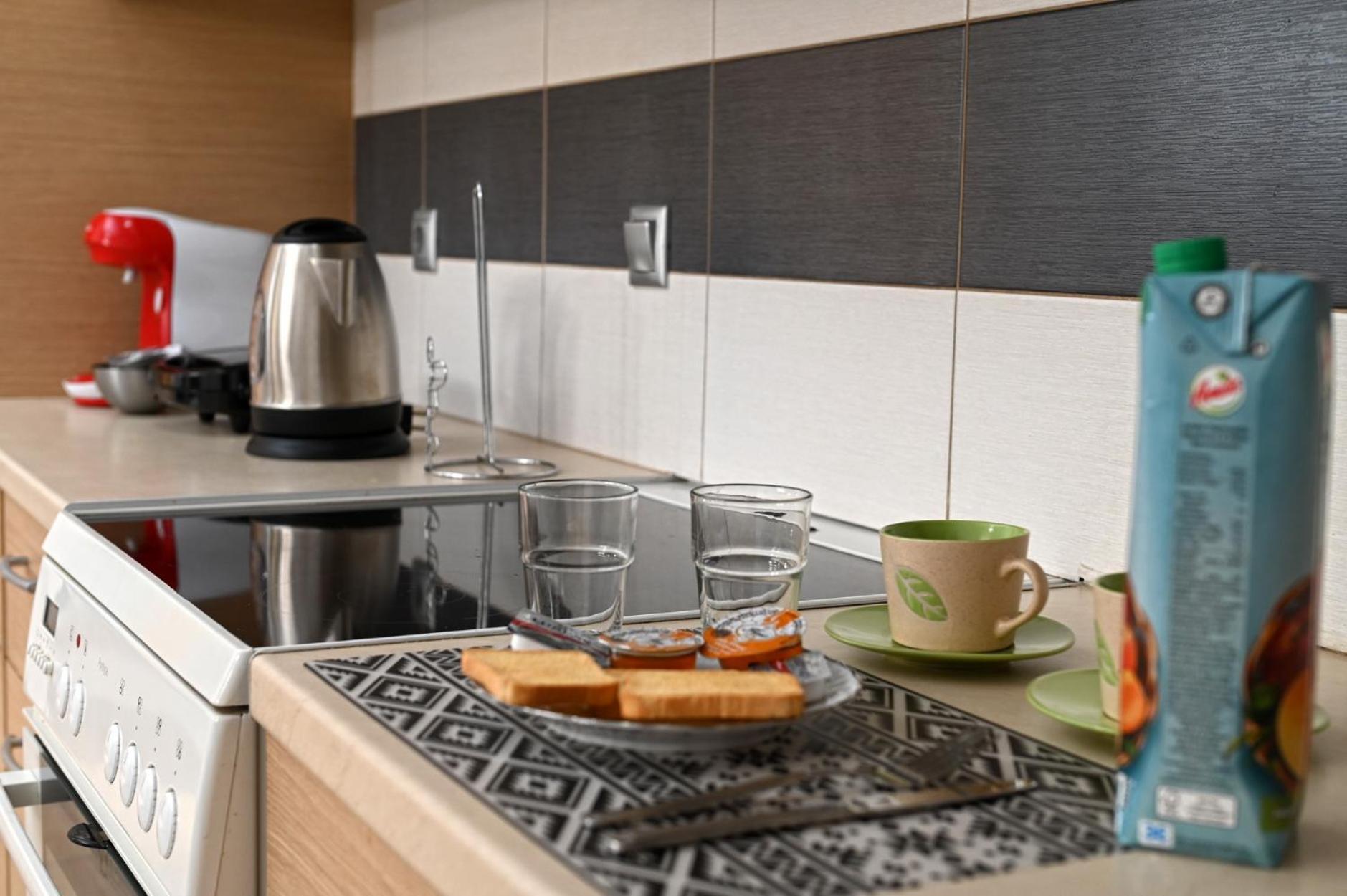 Oasis Lower Ground Floor Apartment 阿尔戈斯 外观 照片