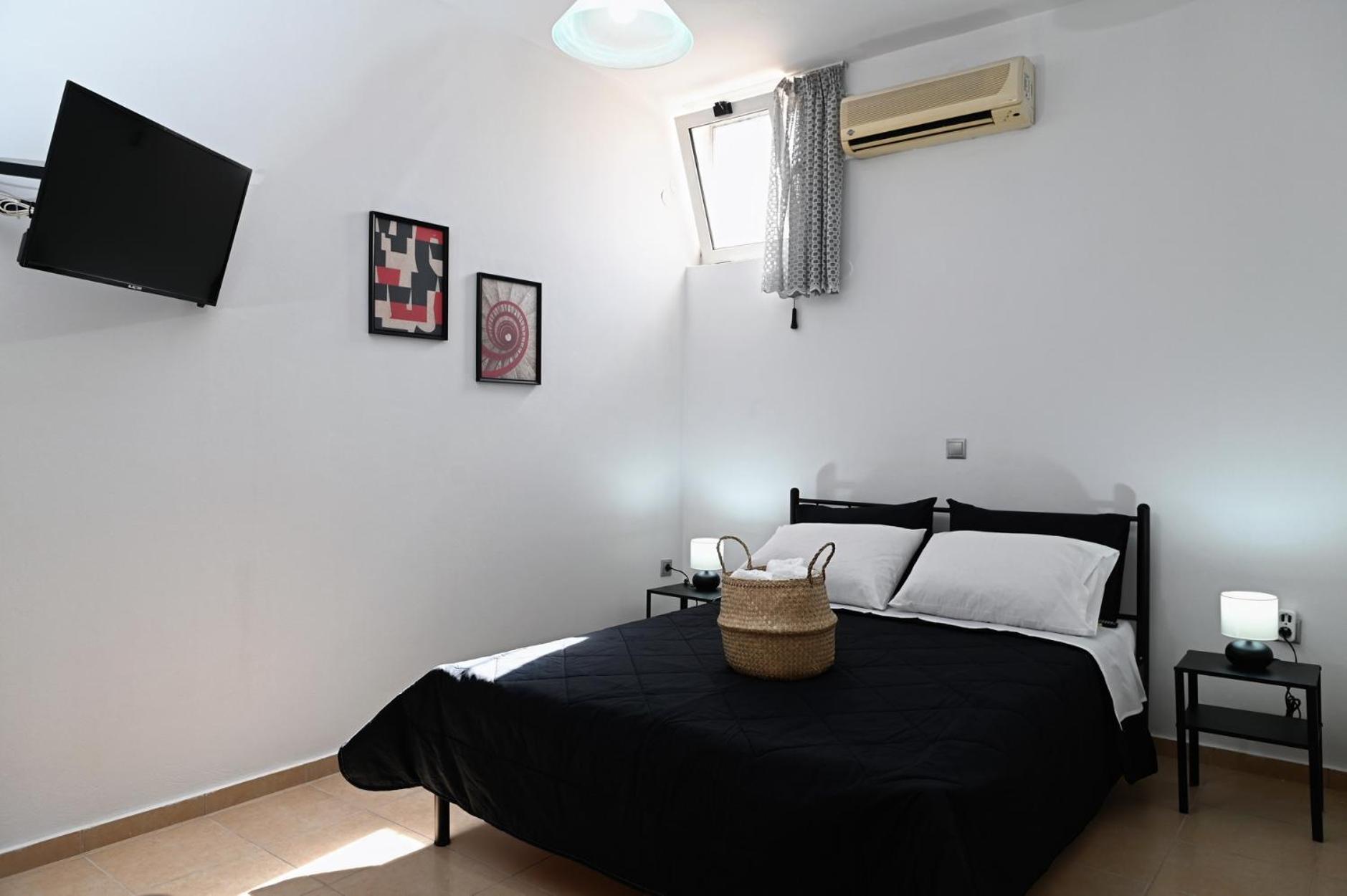 Oasis Lower Ground Floor Apartment 阿尔戈斯 外观 照片