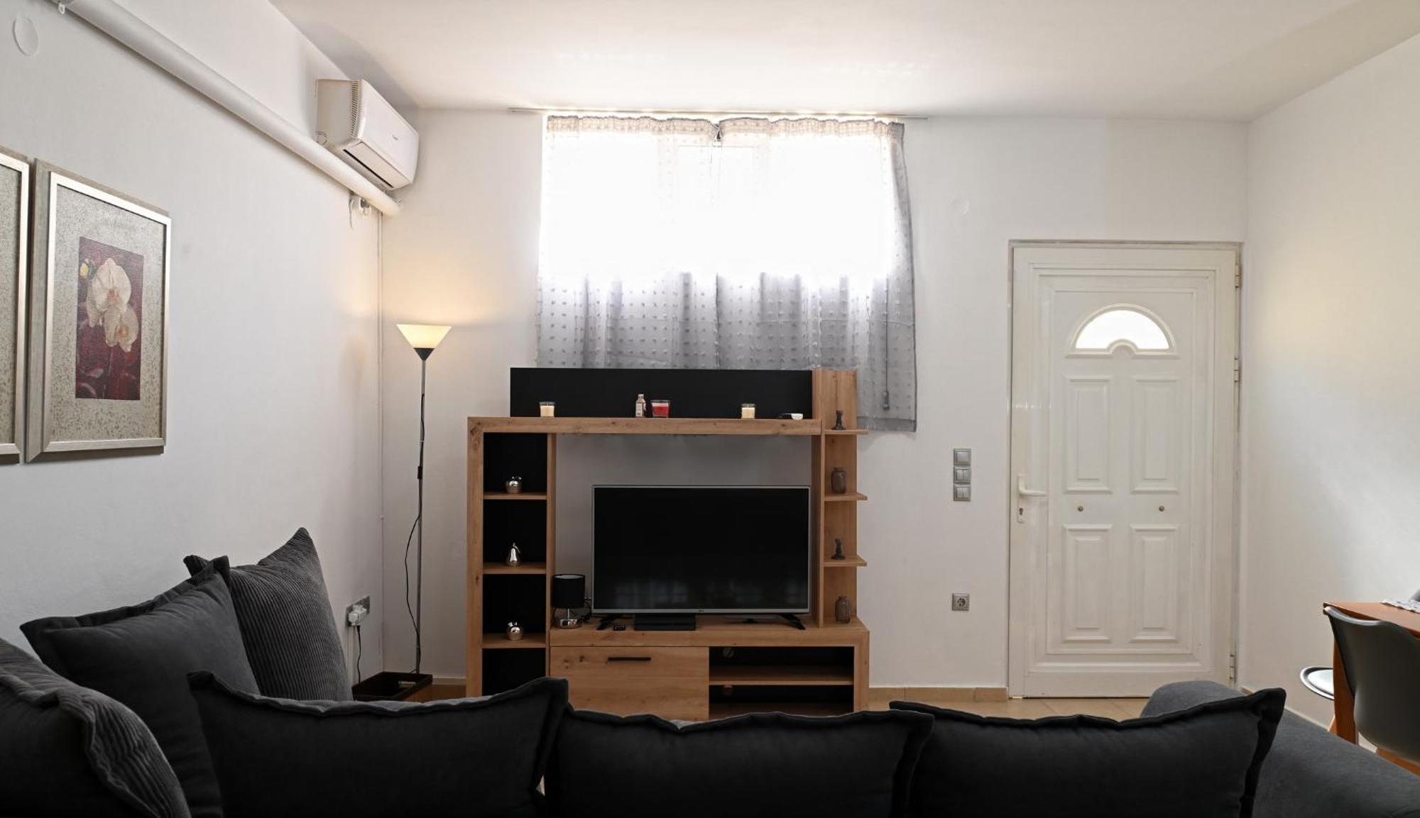 Oasis Lower Ground Floor Apartment 阿尔戈斯 外观 照片